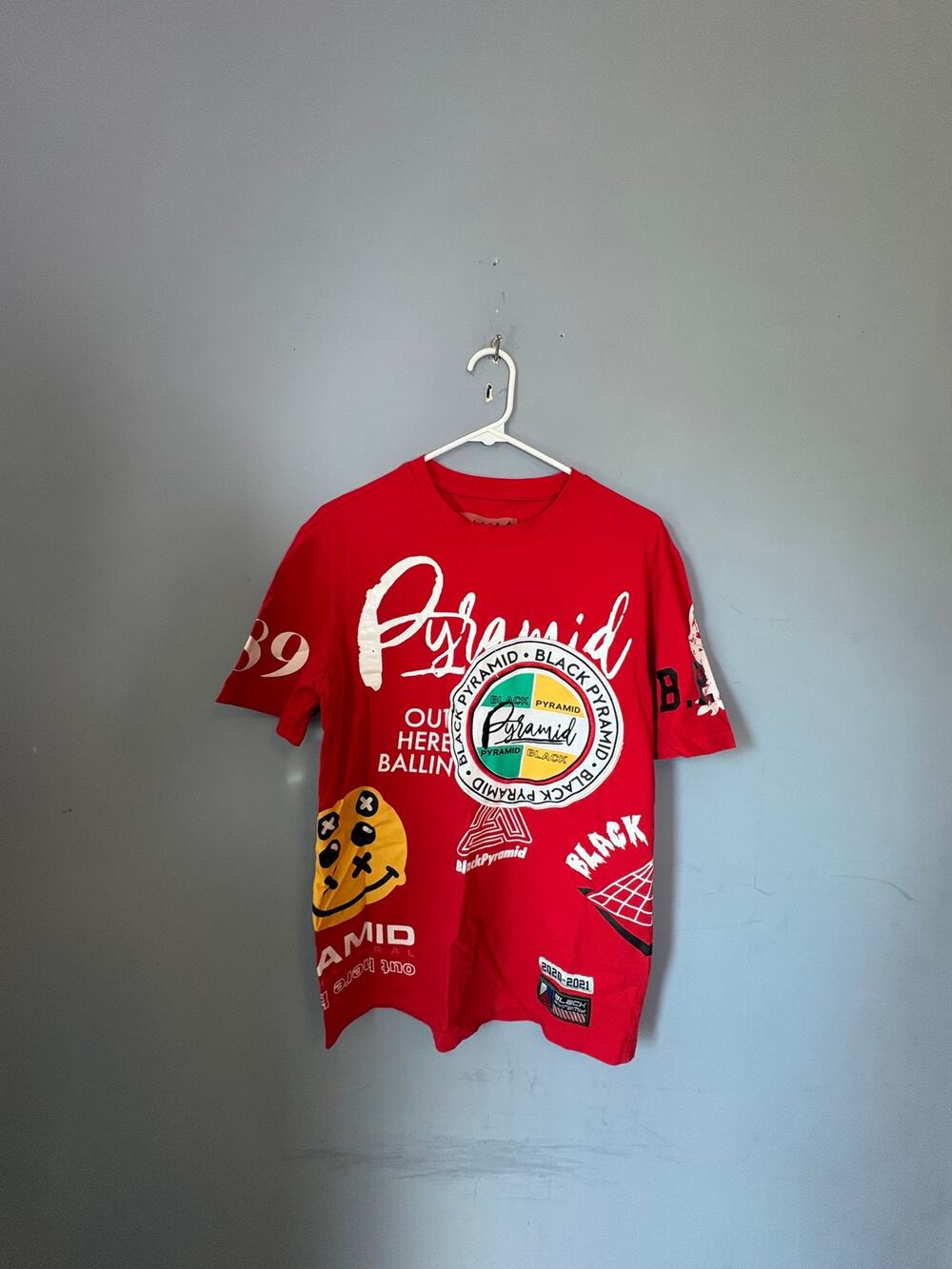 Black Pyramid Men’s Red Graphic T‑Shirt Size S